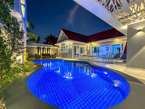 Night, Swimming pool