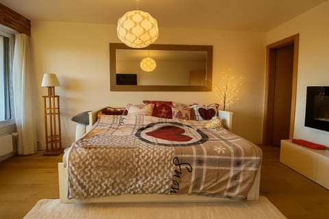 Studio cosy au calme avec terrasse vue sur Alpes Apartment in Crans-Montana