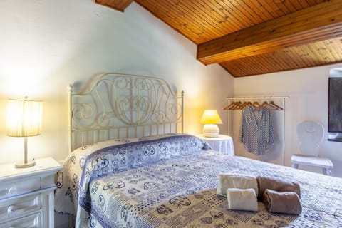 Property building, Living room, Bedroom