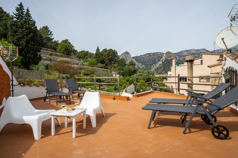 Natural landscape, Balcony/Terrace, Mountain view, sunbed