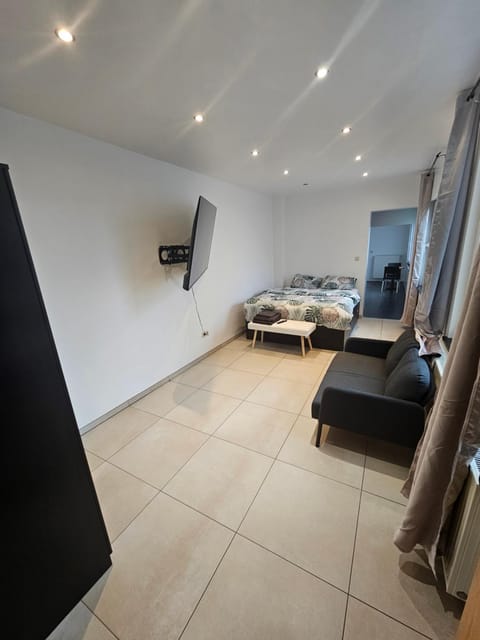 appartement ouvert sur une pièce Apartment in Liège