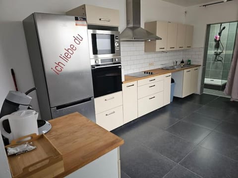 appartement ouvert sur une pièce Apartment in Liège