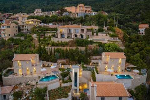 Property building, Bird's eye view, Pool view, Swimming pool, elevator