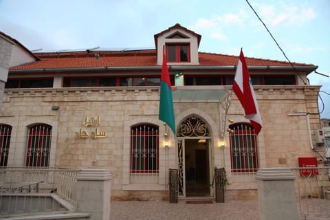 Property building, Day