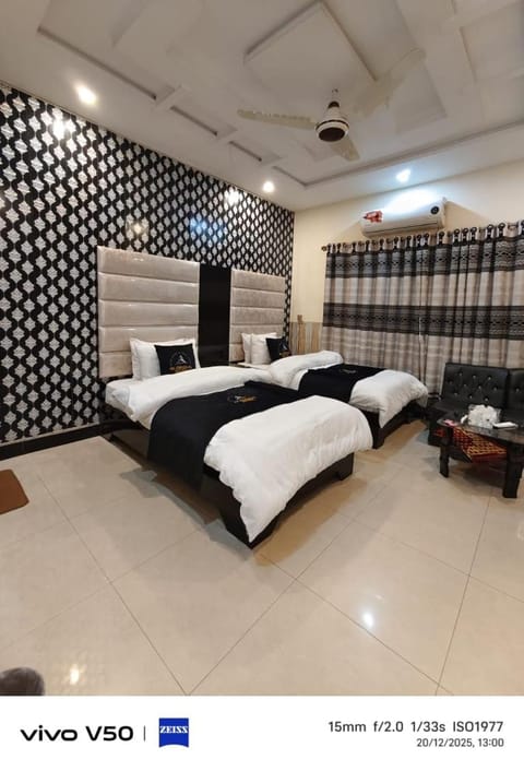 Bed, Bedroom, air conditioner