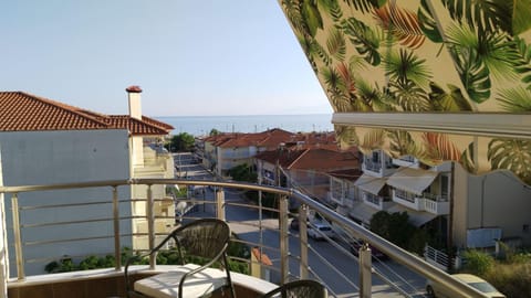 Neighbourhood, Sea view