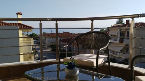 Day, Balcony/Terrace, Seating area