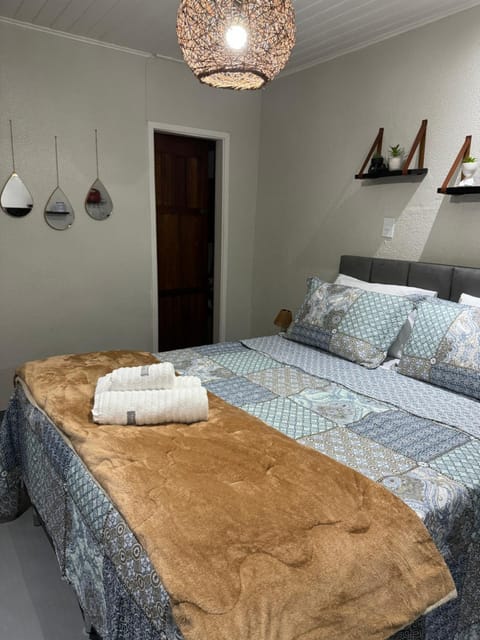 Chalé 04 com cozinha no coração de Penedo Nature lodge in Resende