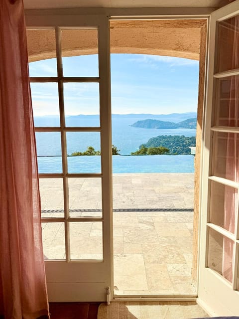 Property building, Day, Natural landscape, View (from property/room), Balcony/Terrace, Mountain view, Sea view