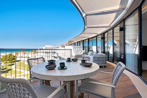 Garden view, Sea view