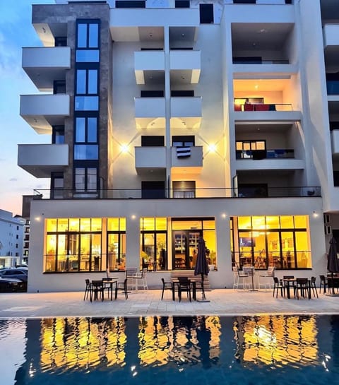 Property building, Pool view