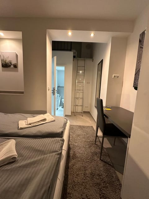 Bed, Bathroom, Photo of the whole room, Bedroom
