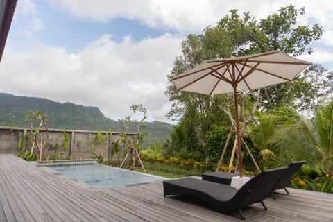 Day, Balcony/Terrace, Mountain view, Pool view, Swimming pool, sunbed