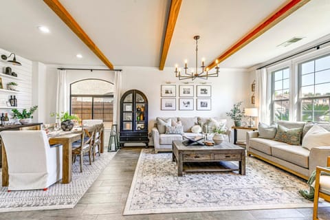 Enchanting Clovis Haven with Hot Tub and Private Pool! House in Clovis