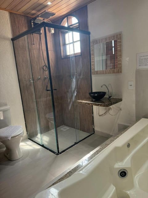 Chalé 09 com cozinha no coração de penedo Nature lodge in Resende