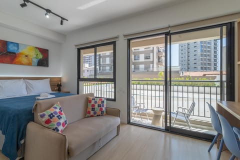 Patio, View (from property/room), Balcony/Terrace, Living room, Seating area, Dining area
