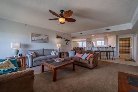 Large 3BR Apt SunsetView Roof Pool Walk to Beach House in Ocean City