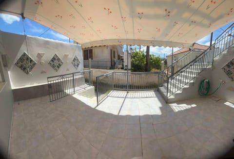 Day, Balcony/Terrace