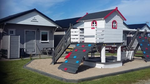 Property building, Day, Children play ground, Evening entertainment