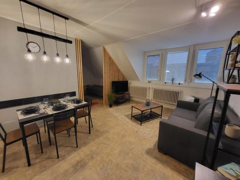 Living room, Seating area, Dining area