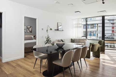 Smithe House Hotel in Vancouver