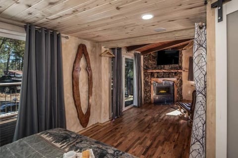 The Love Shack in the Historic Upper Canyon House in Ruidoso