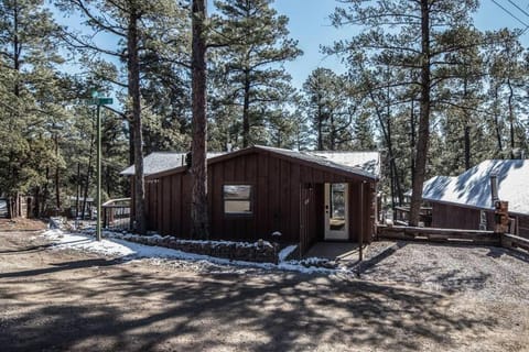 The Love Shack in the Historic Upper Canyon House in Ruidoso