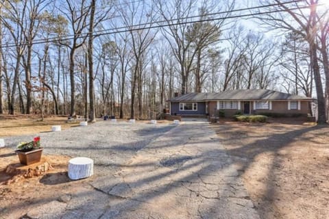 Charming renovated 4B Ranch Apartment in Mableton