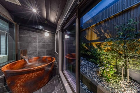 Bathroom, Bath