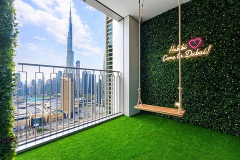 View (from property/room), Balcony/Terrace, Balcony/Terrace, Landmark view