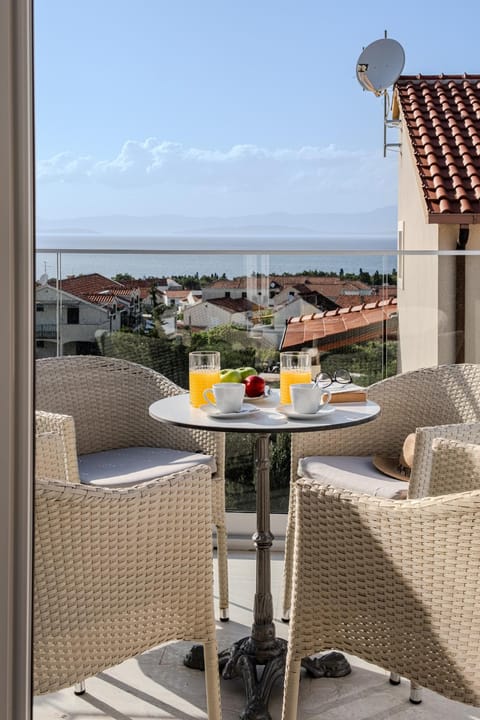 Day, View (from property/room), Balcony/Terrace, Sea view
