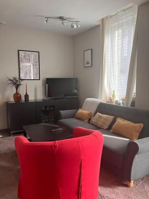 Appartement cosy tout équipé et parking couvert privé aux portes de Flers Apartment in Normandy