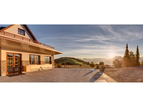 Facade/entrance, Summer, View (from property/room), Balcony/Terrace, Area and facilities