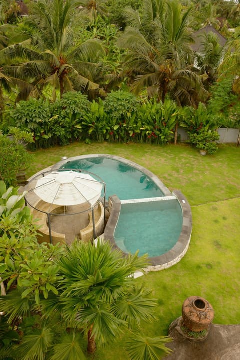 Property building, Pool view, Swimming pool