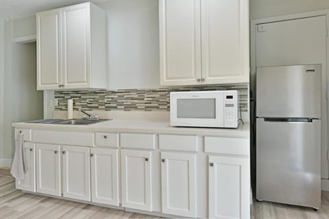 Kitchen or kitchenette, pet friendly