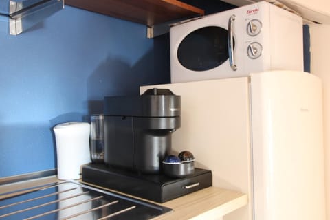 Coffee/tea facilities, Kitchen or kitchenette