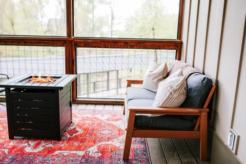 Azalea & Blackberry Cabins Cabin in Tennessee