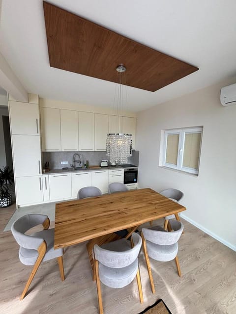 Kitchen or kitchenette, Living room, Dining area, stove