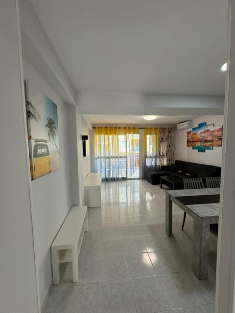precioso apartamento a 10 metros de la playa Apartment in Cullera