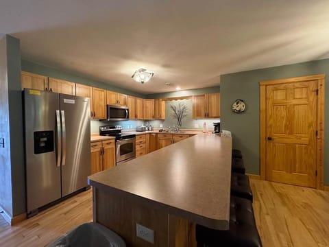 Kitchen or kitchenette, kitchen
