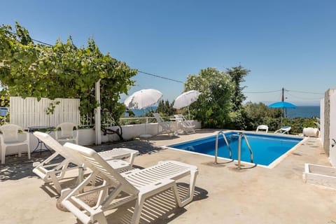 Pool view, Sea view, Swimming pool, sunbed