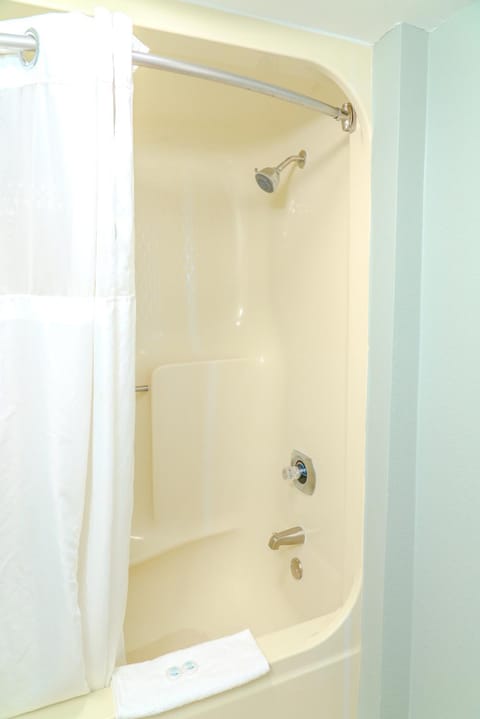 Oceanfront 1BR Suite! Perfect For 8 Guests!- Pinnacle Tower 1456 House in Myrtle Beach