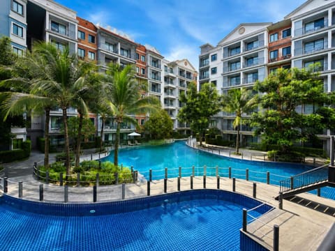 Property building, Swimming pool