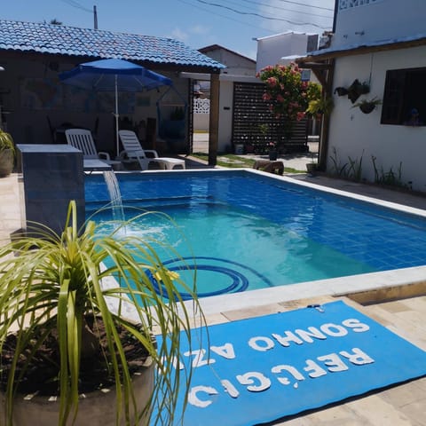 Swimming pool, sunbed