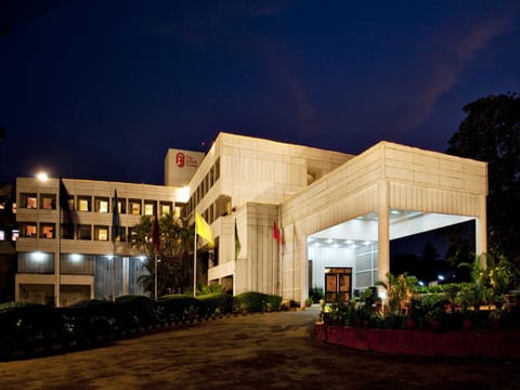 Facade/entrance, Facade/entrance