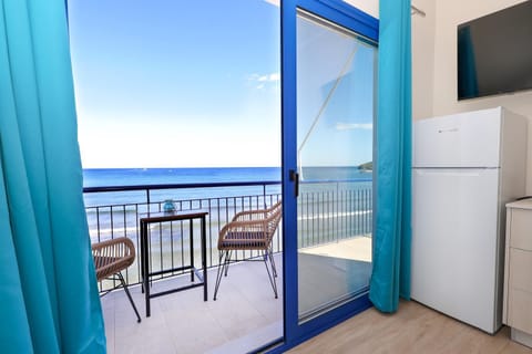 Natural landscape, View (from property/room), Balcony/Terrace, Sea view