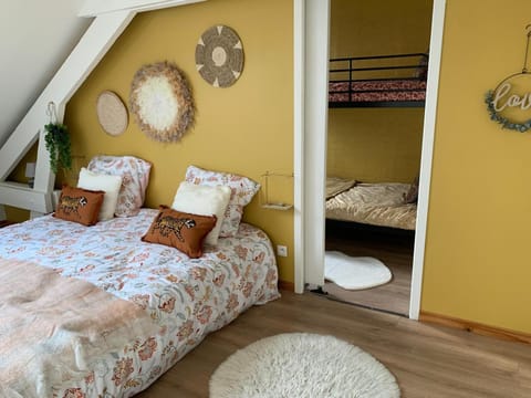 36 Maison entière,place parking devant garage House in Dunkirk