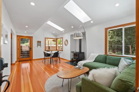 Redwood Oasis - Luxe Santa Cruz Cabin with Hot Tub Cabin in Ben Lomond