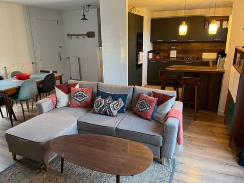 Maison avec grand jardin proche de Pegasus Bridge House in Normandy