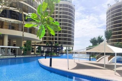 Patio, Pool view, Swimming pool, sunbed